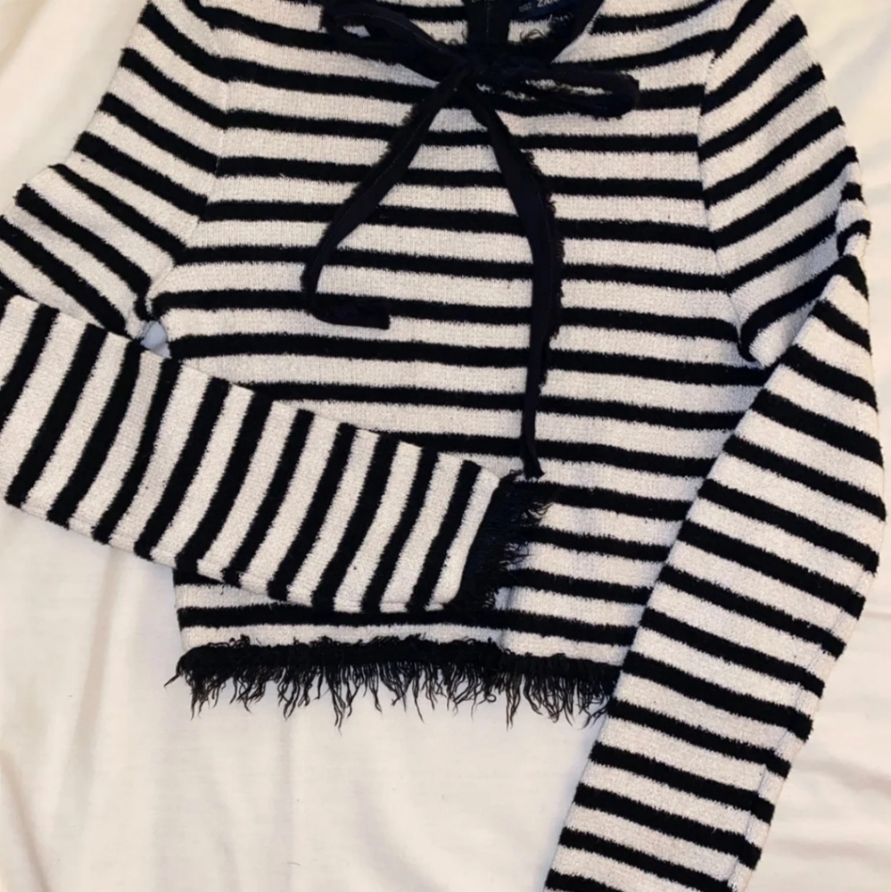 Zara sweater size M